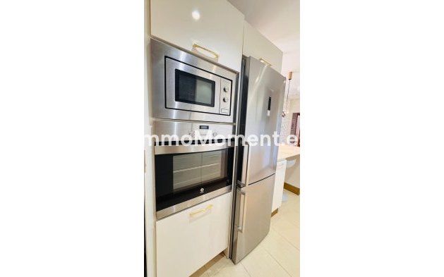 Wiederverkauf - Wohnung - Estepona  - Selwo