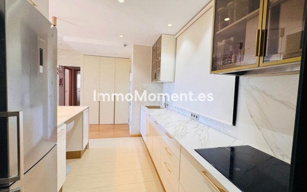 Wiederverkauf - Wohnung - Estepona  - Selwo