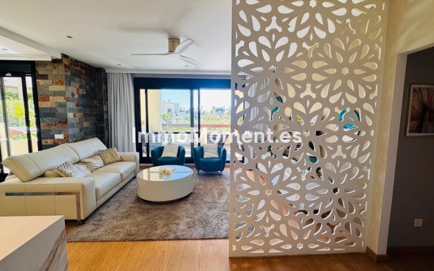 Wiederverkauf - Wohnung - Estepona  - Selwo