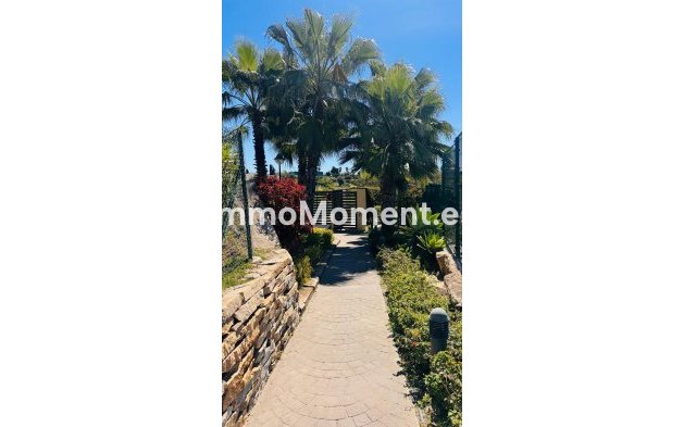 Wiederverkauf - Wohnung - Estepona  - Selwo