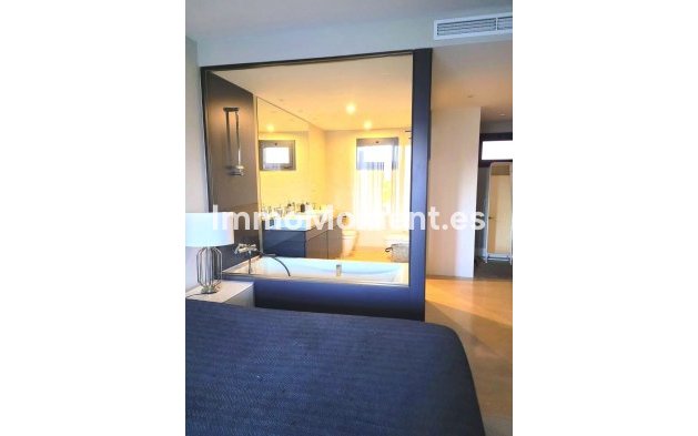 Wiederverkauf - Wohnung - Estepona  - Selwo