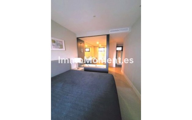 Wiederverkauf - Wohnung - Estepona  - Selwo