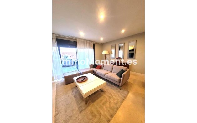 Wiederverkauf - Wohnung - Estepona  - Selwo