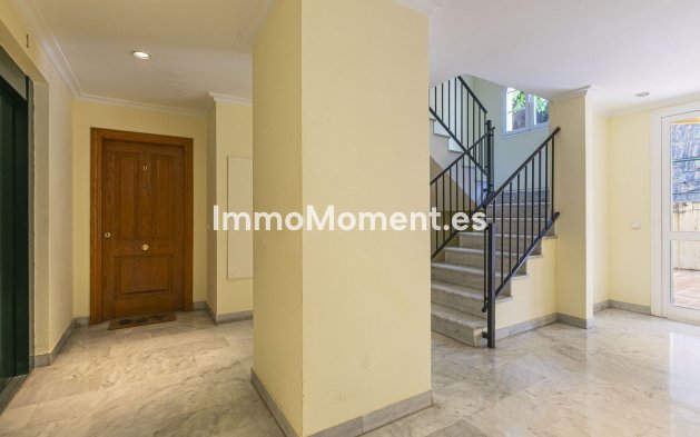 Wiederverkauf - Wohnung - Marbella - Nueva Andalucía