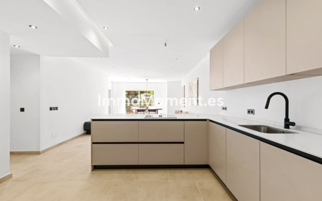 Wiederverkauf - Wohnung - Marbella - Nueva Andalucía