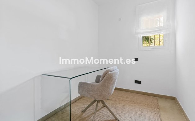 Wiederverkauf - Wohnung - Marbella - Nueva Andalucía