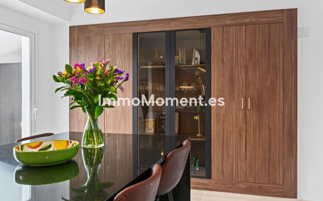 Resale - Townhouse - Marbella - Puerto Banús