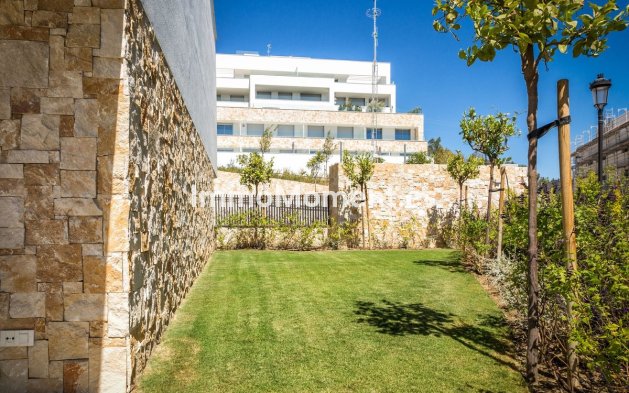 Revente - Maison mitoyenne - Estepona  - Estepona Centro
