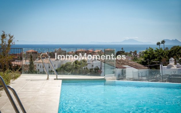 Revente - Maison mitoyenne - Estepona  - Estepona Centro
