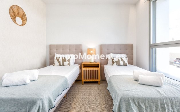 Revente - Maison mitoyenne - Estepona  - Estepona Centro