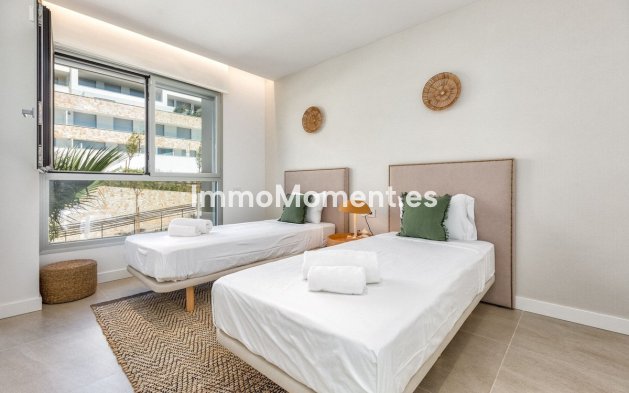 Revente - Maison mitoyenne - Estepona  - Estepona Centro