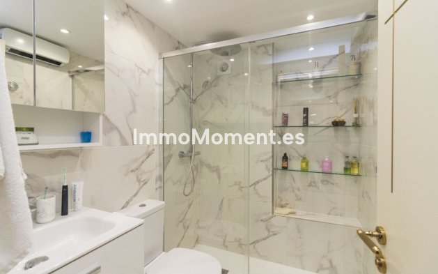 Resale - Apartment - Marbella - Puerto Banús