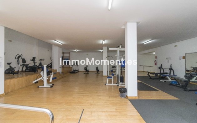 Resale - Apartment - Marbella - Puerto Banús