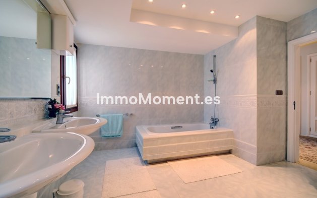 Bestaande woning - Villa - Estepona  - New Golden Mile