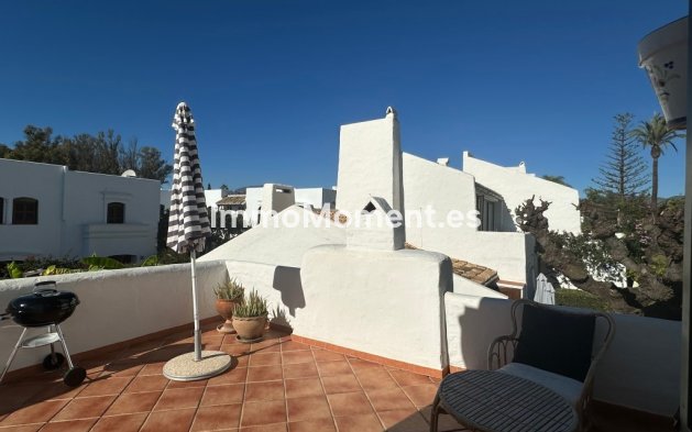 Revente - Maison mitoyenne - Estepona  - Estepona Centro