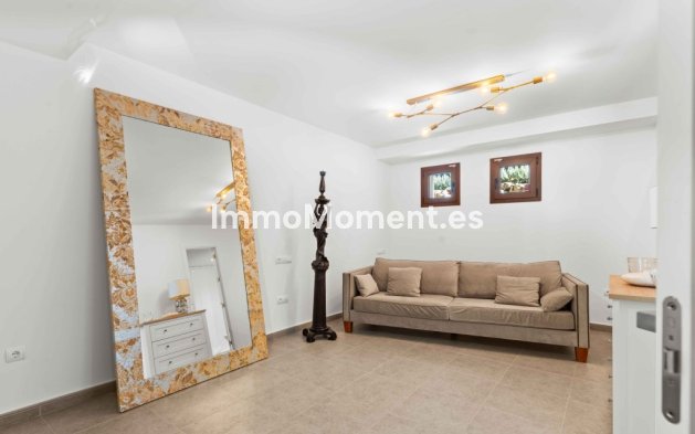 Wiederverkauf - Villa - Estepona  - Estepona Centro