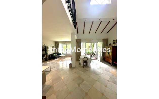 Wiederverkauf - Villa - Marbella - Guadalmina Alta