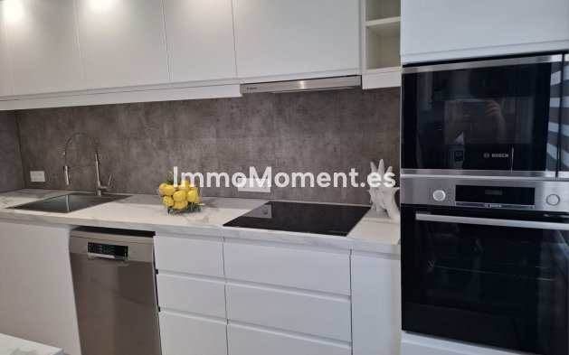 Revente - Appartement - Marbella - Nueva Andalucía