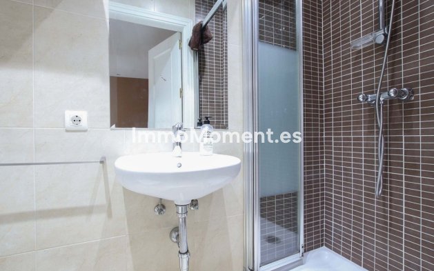 Wiederverkauf - Wohnung - Marbella - Nueva Andalucía