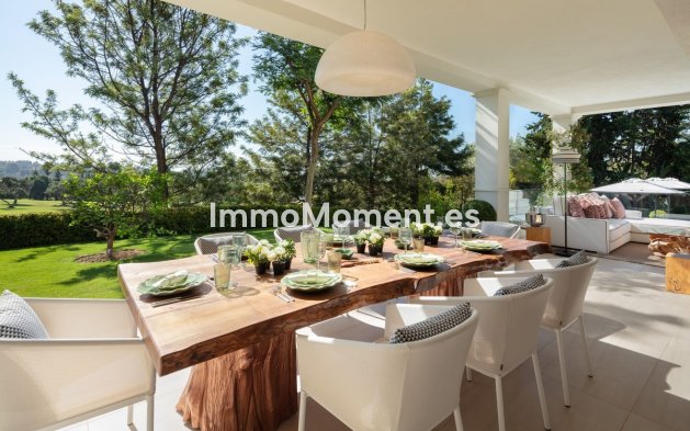 Wiederverkauf - Villa - Marbella - Nueva Andalucía