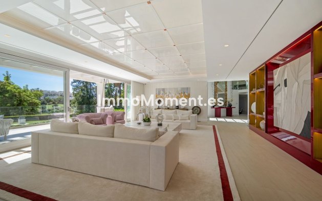 Wiederverkauf - Villa - Marbella - Nueva Andalucía