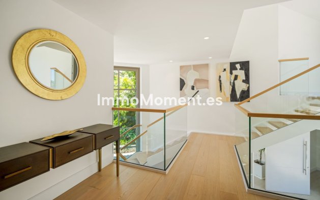 Wiederverkauf - Villa - Marbella - Nueva Andalucía