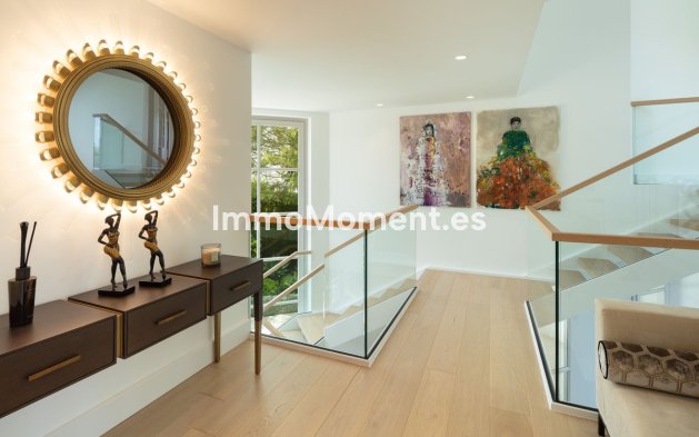 Wiederverkauf - Villa - Marbella - Nueva Andalucía