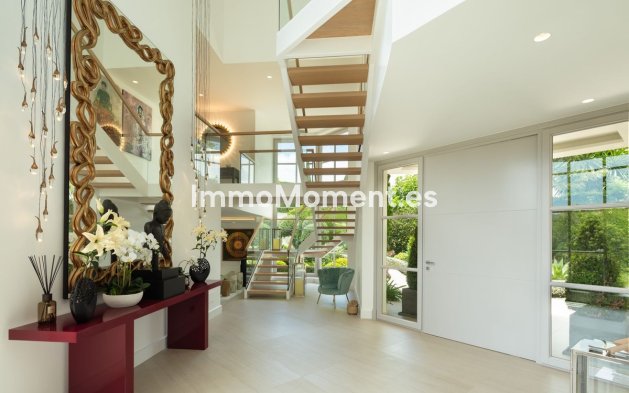 Wiederverkauf - Villa - Marbella - Nueva Andalucía