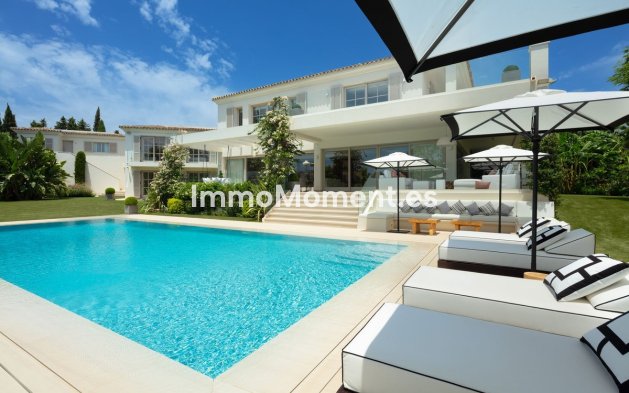 Wiederverkauf - Villa - Marbella - Nueva Andalucía