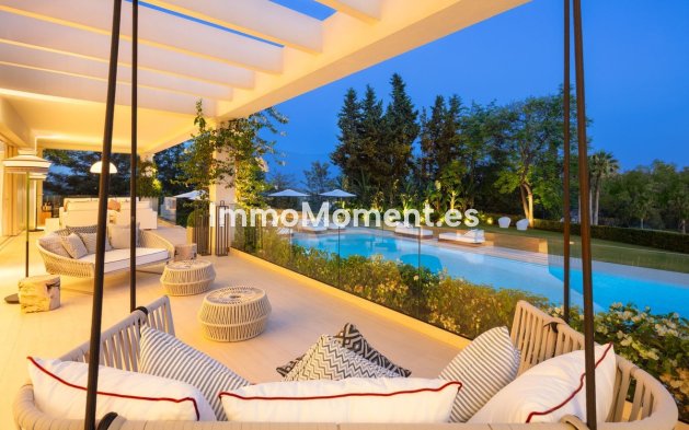 Wiederverkauf - Villa - Marbella - Nueva Andalucía