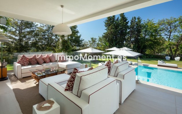 Wiederverkauf - Villa - Marbella - Nueva Andalucía