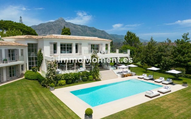 Wiederverkauf - Villa - Marbella - Nueva Andalucía