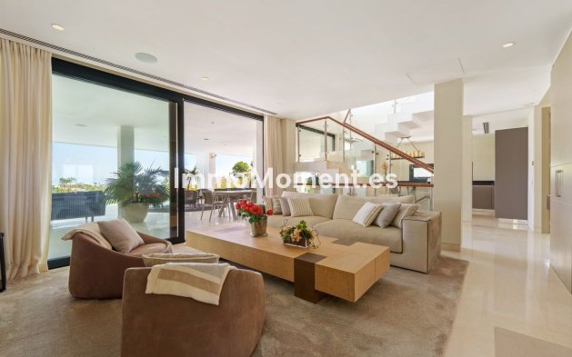 Wiederverkauf - Villa - Marbella - Nueva Andalucía