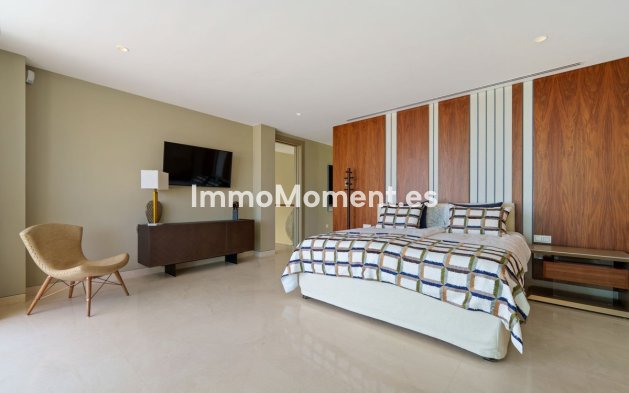 Wiederverkauf - Villa - Marbella - Nueva Andalucía