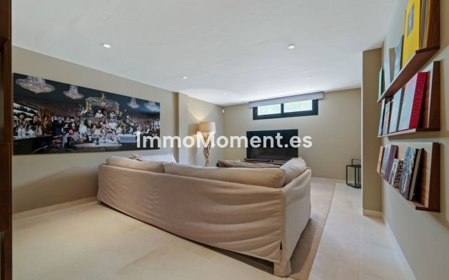 Wiederverkauf - Villa - Marbella - Nueva Andalucía