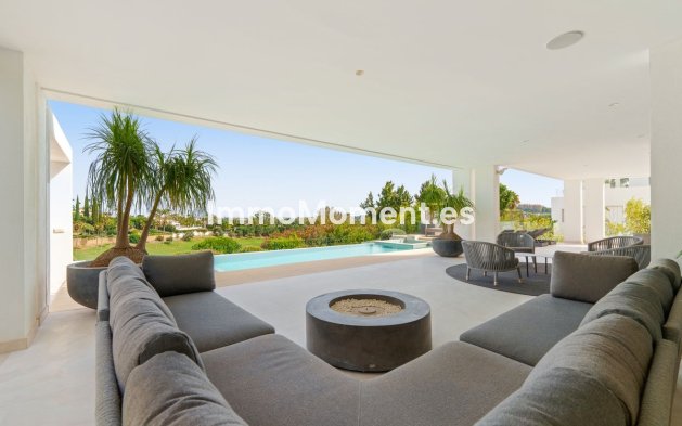 Wiederverkauf - Villa - Marbella - Nueva Andalucía