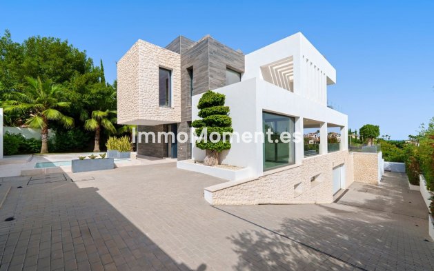 Wiederverkauf - Villa - Marbella - Nueva Andalucía