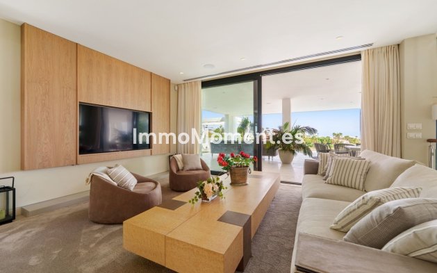 Wiederverkauf - Villa - Marbella - Nueva Andalucía