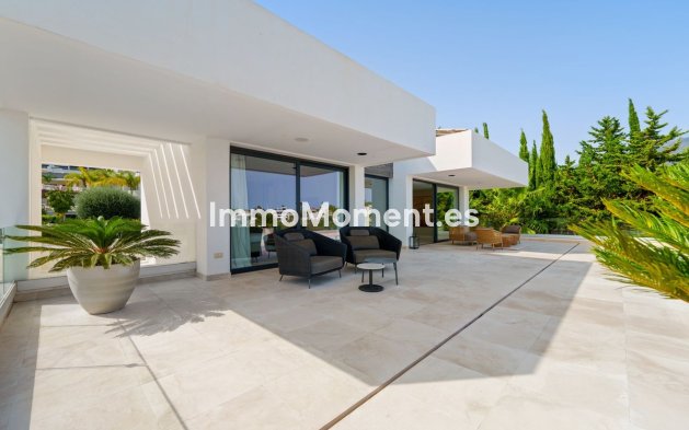 Wiederverkauf - Villa - Marbella - Nueva Andalucía