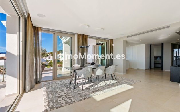 Revente - Villa - Marbella - Nueva Andalucía