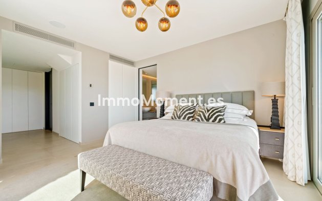 Revente - Villa - Marbella - Nueva Andalucía