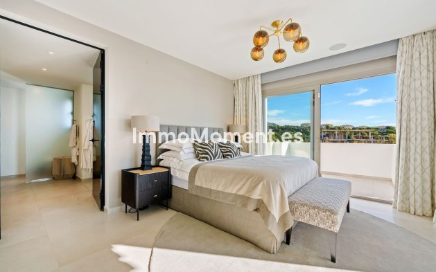 Revente - Villa - Marbella - Nueva Andalucía