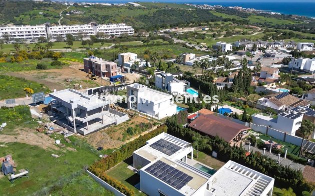Resale - Villa - Estepona - Valle Romano