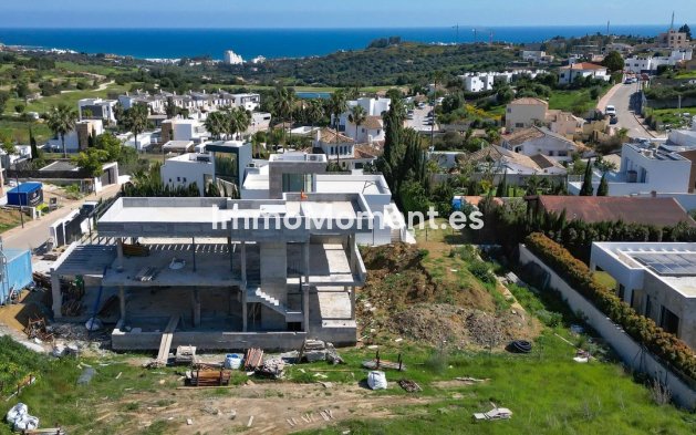 Resale - Villa - Estepona - Valle Romano