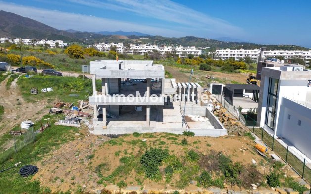 Resale - Villa - Estepona - Valle Romano