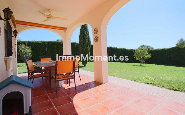 Revente - Villa - Estepona  - Estepona Centro