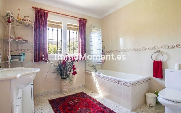 Revente - Villa - Estepona  - Estepona Centro