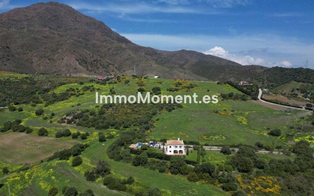 Revente - Villa - Estepona  - Estepona Centro