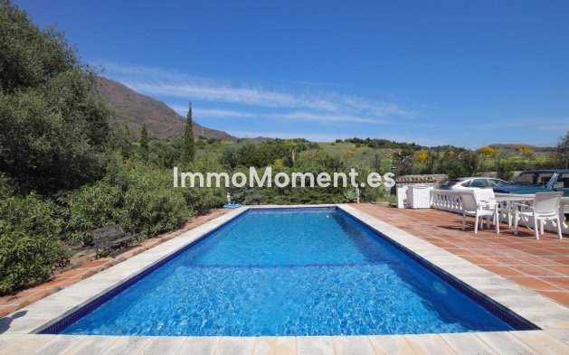 Revente - Villa - Estepona  - Estepona Centro