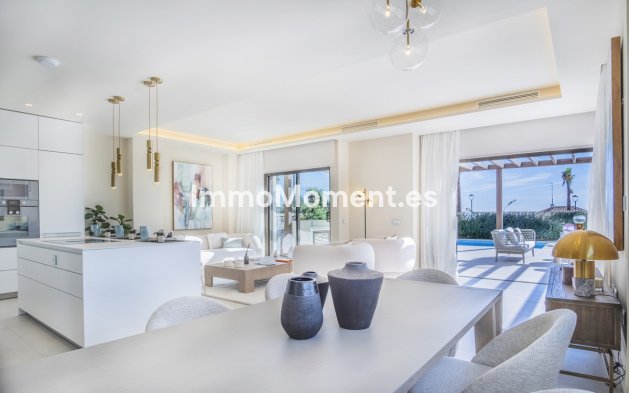 Reventa - Villa - Estepona  - New Golden Mile